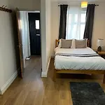 Cozy 1 Bed Flat In Canning Town