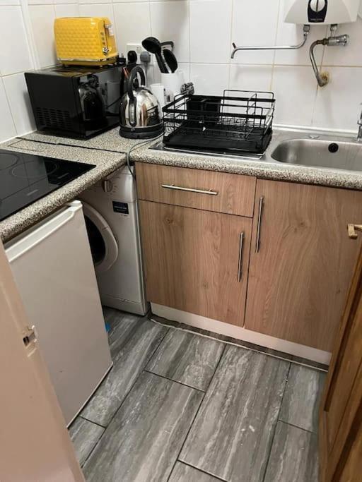 Cozy 1 Bed Flat In Canning Town Apartment London